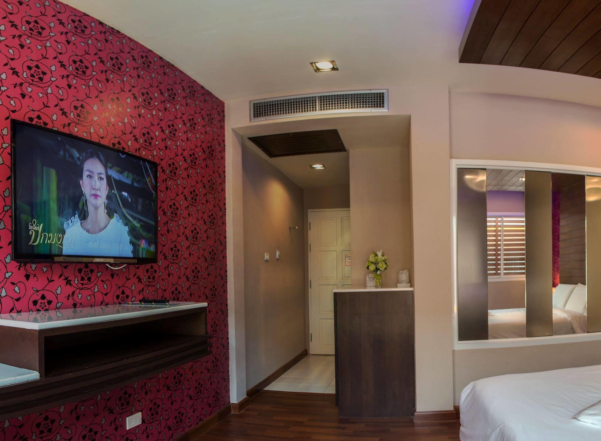 The Ring Hotel Hat Yai Buitenkant foto