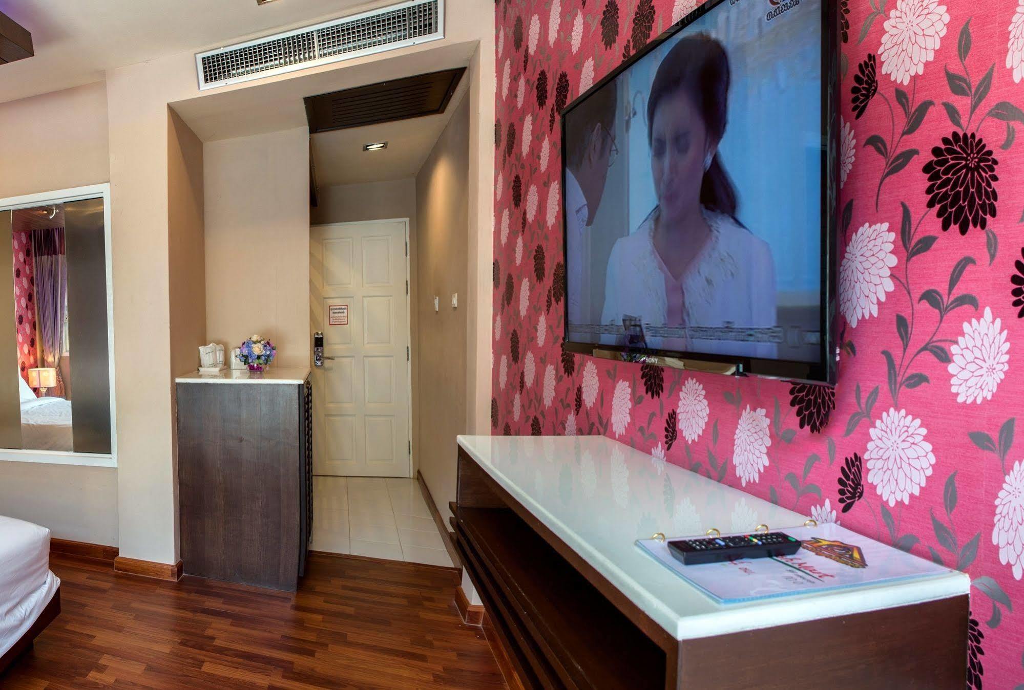 The Ring Hotel Hat Yai Buitenkant foto