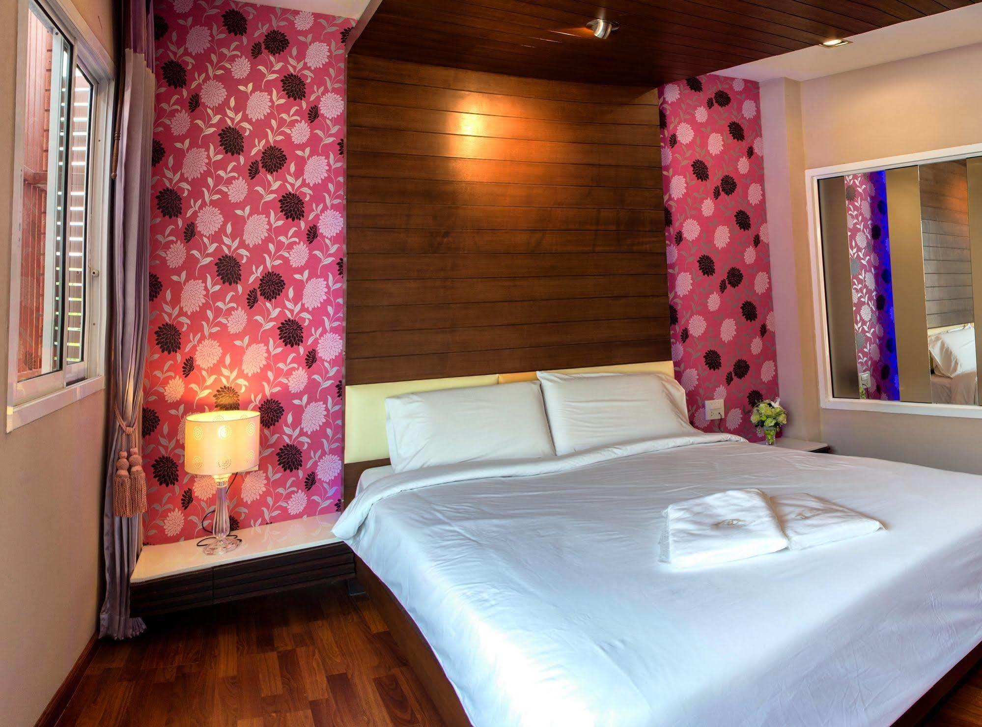 The Ring Hotel Hat Yai Buitenkant foto