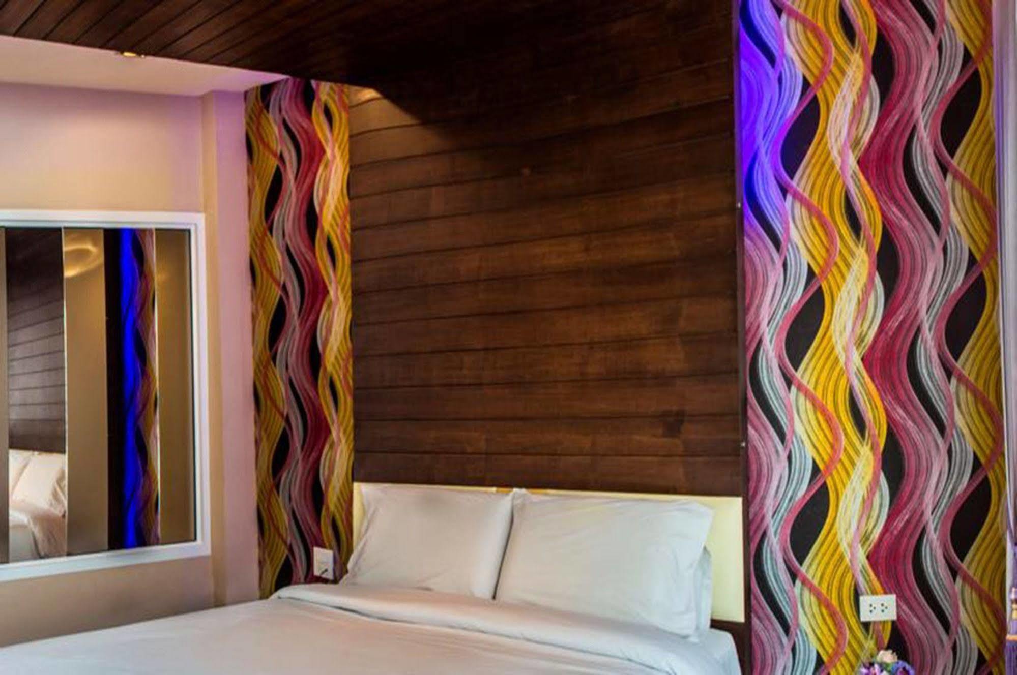 The Ring Hotel Hat Yai Buitenkant foto
