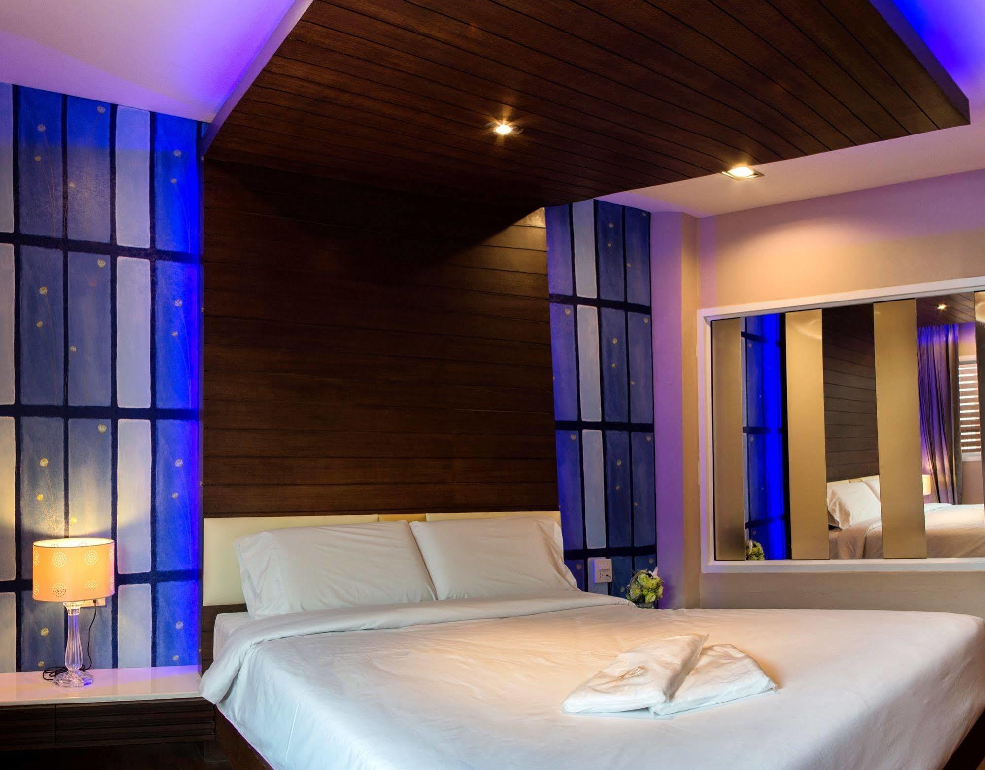 The Ring Hotel Hat Yai Buitenkant foto
