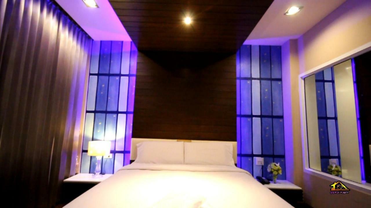 The Ring Hotel Hat Yai Buitenkant foto